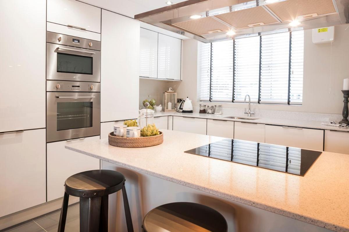 Central Modern Townhouse In Saundersfoot Villa Buitenkant foto