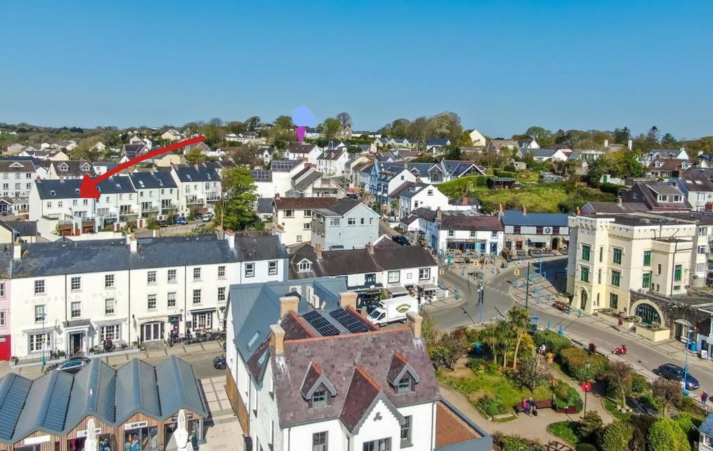 Central Modern Townhouse In Saundersfoot Villa Buitenkant foto